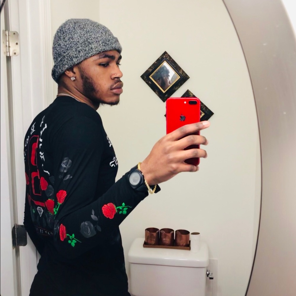 Black rose “like a Boss” long sleeve Top .